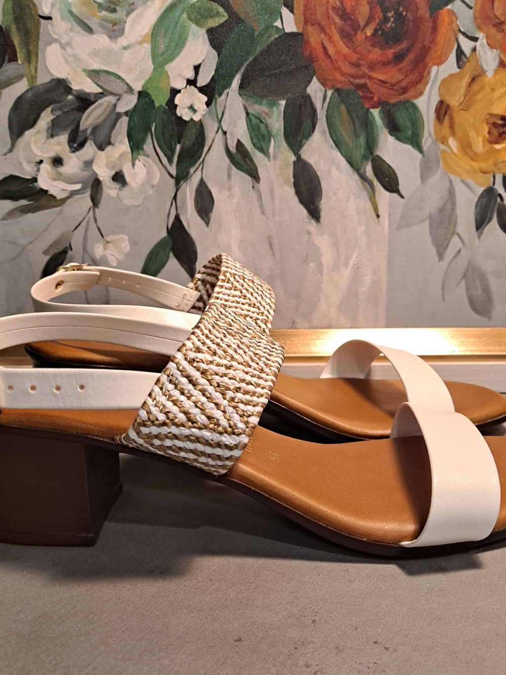 Italian Shoemakers White Infamous Tan Woven Strap Flat Slingback Sandals NWT 9.5 - Picture 4 of 10
